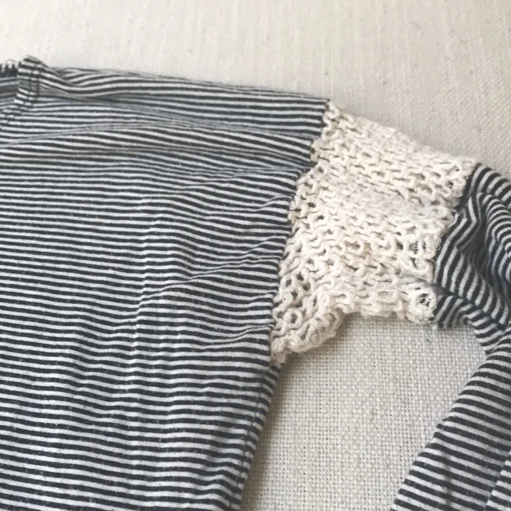 UO Daydreamer LA Striped Crochet Top - Image 2