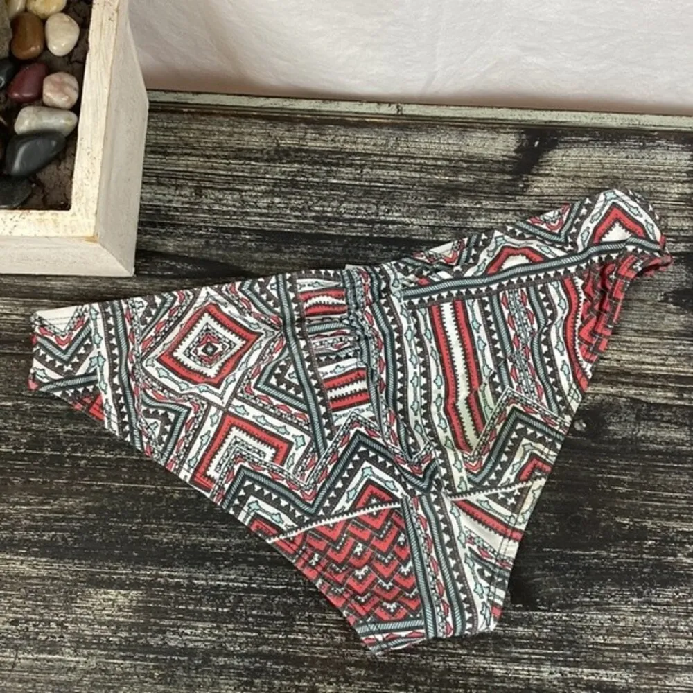 L Space White Tribal Print Bikini Swim Suit Full Cut Cover Bottoms L - Image 2