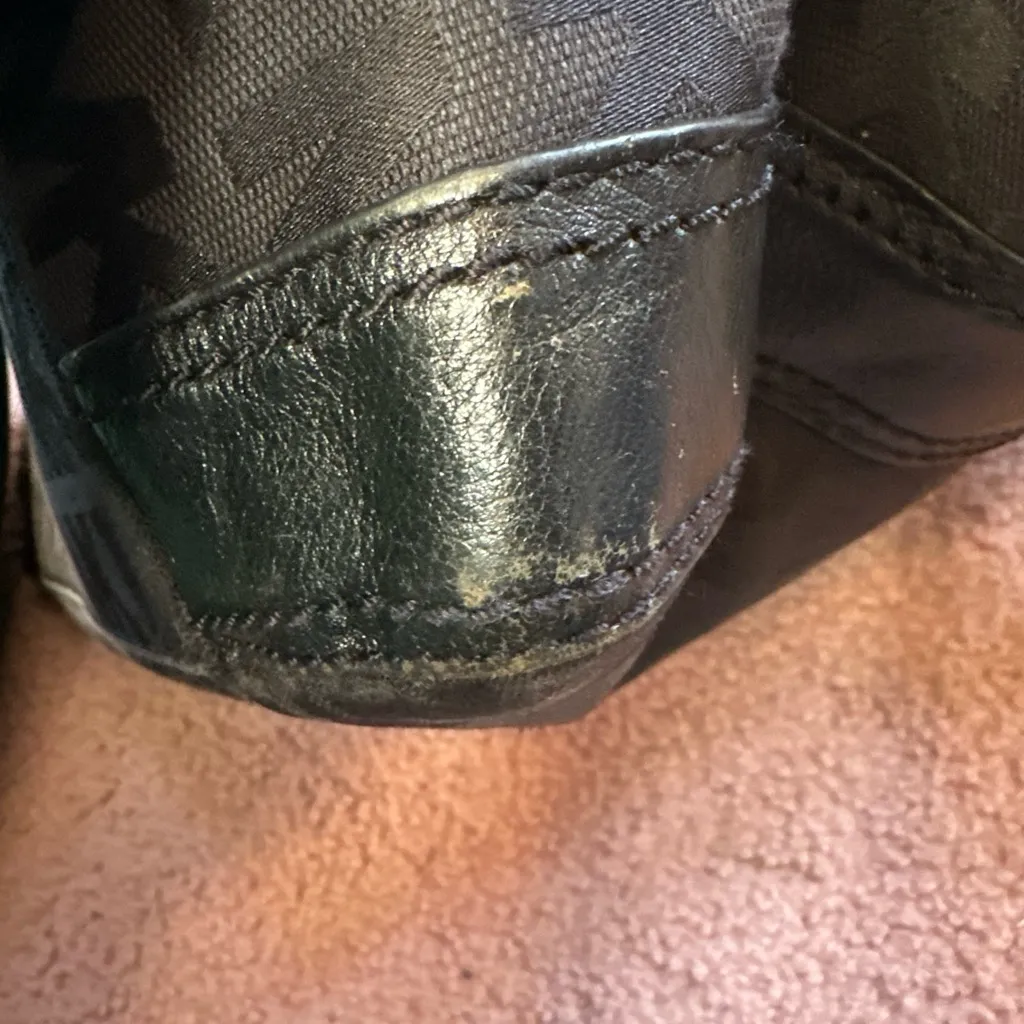 Michael Kors Ludlow Black Leather Canvas Gold Hardware Shoulder Bag Clean Inside - Image 15