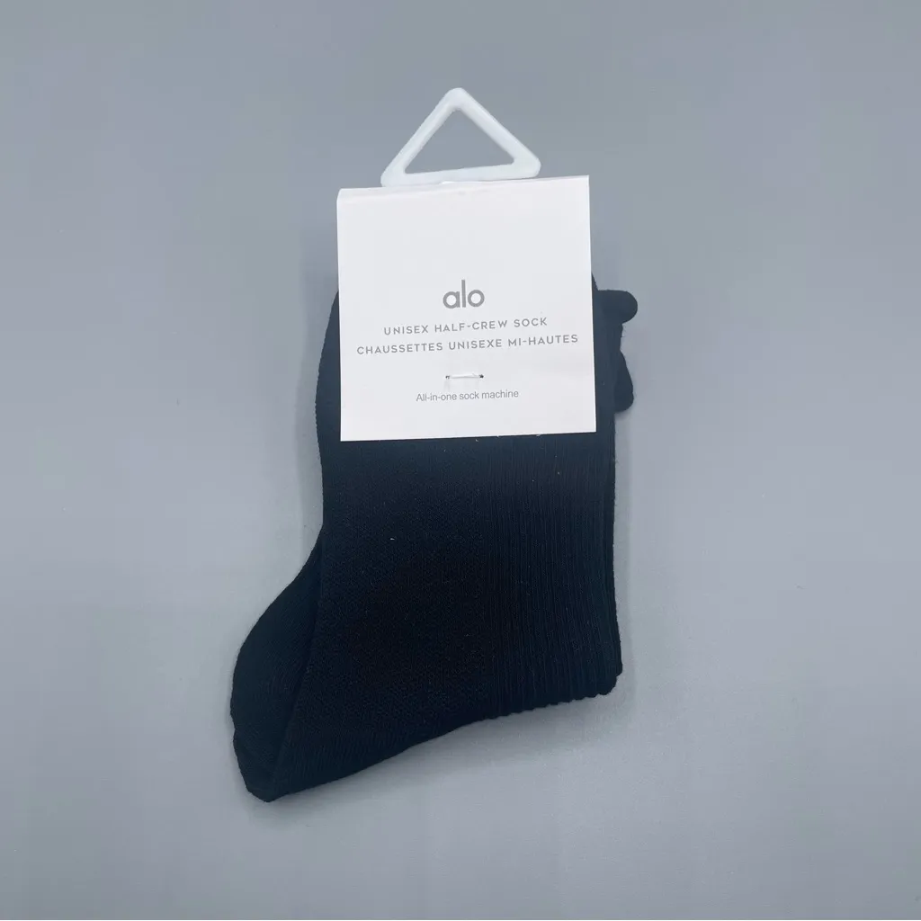 ALO Yoga Trio Socks - White, Black, and Gray - Image 6