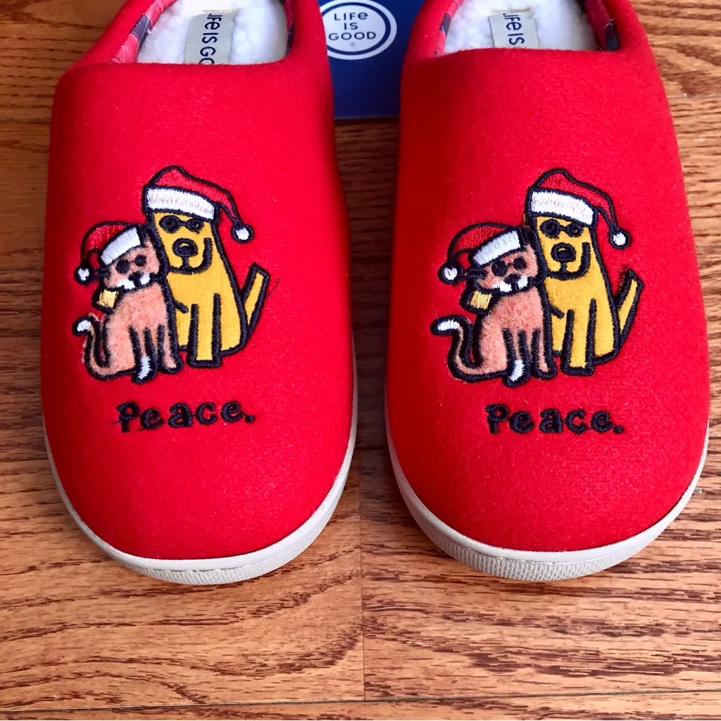 Life Is Good Red Slippers Festive Dog Cat Peace Design Women’s Size M (7-8) NWT - Image 2