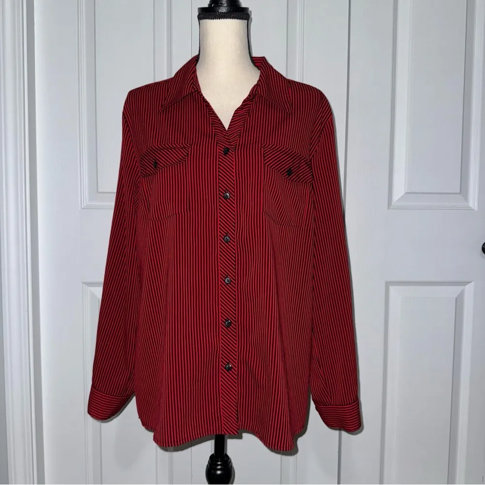 Elementz‎ Women’s Red and Black Striped Soft button down long sleeve shirt Large - Image 3