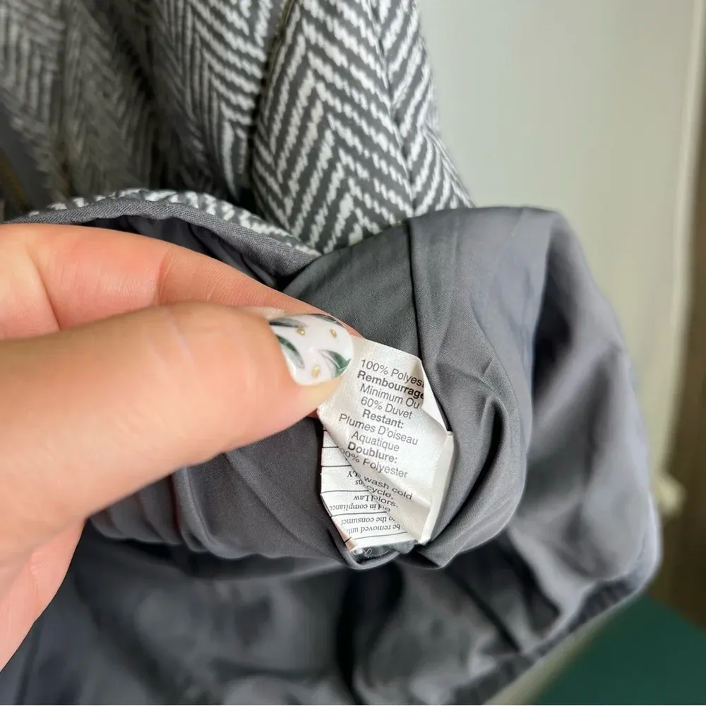 J.Crew | Woman’s Small Grey Vest Coat‎ Jacket Gray Puffer - Image 6