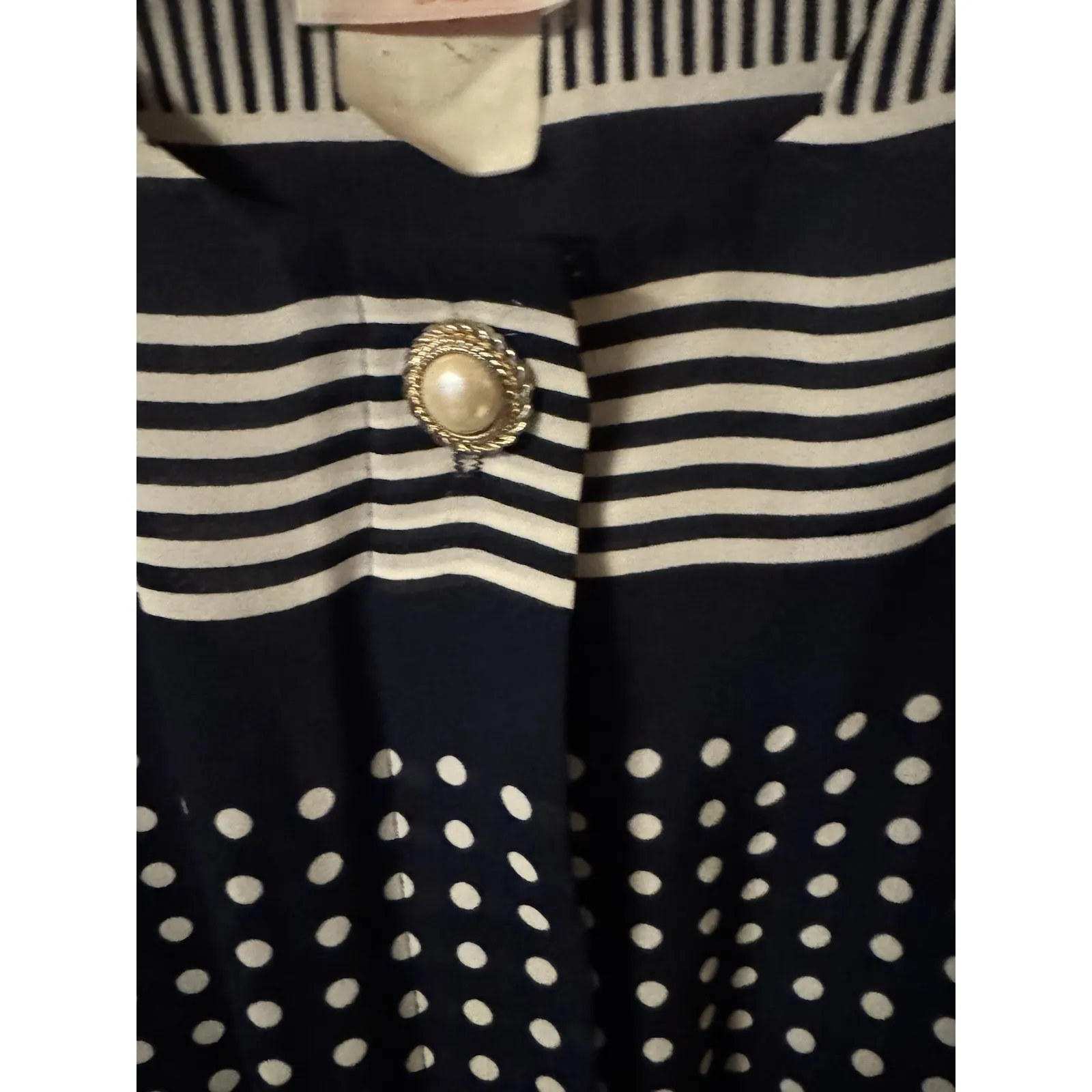Vintage 80s Lady Carol of New York Women's Navy Blue and White Stripes and Dots Size L - Image 7