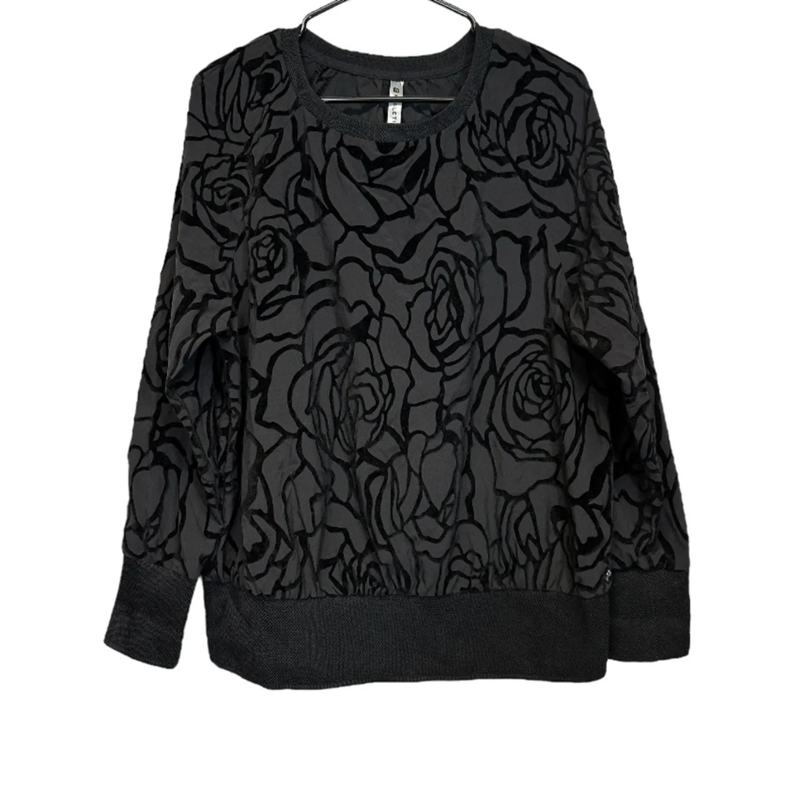 Fabletics Lola Back at it‎ Black Rose Print Flock Long Sleeve Top Size M - Image 3