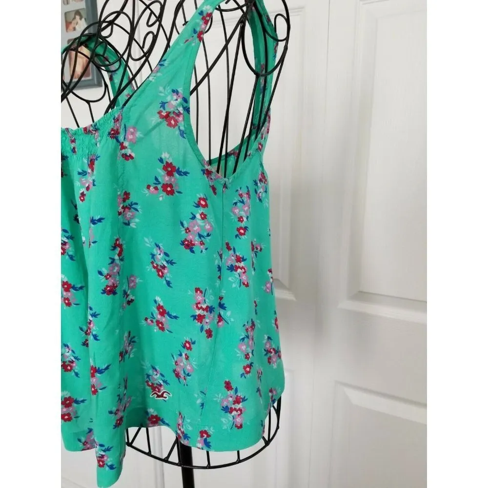 Hollister Women's Beach Summer Crop Tank Top Size (S) Green Floral Open Back - Image 4