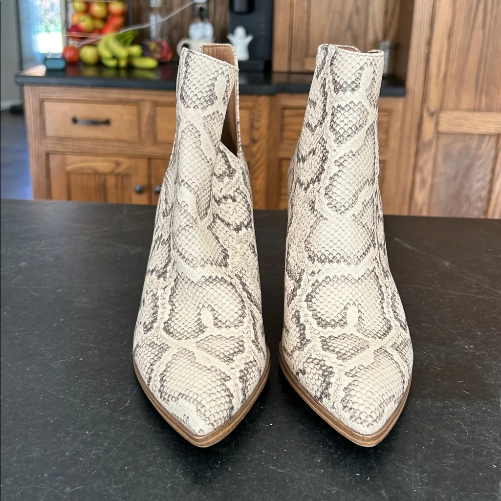 Steve Madden Kaylah Snake Skin Ankle Boots Stacked Heel Pointy Toe Heeled size 7 - Image 5