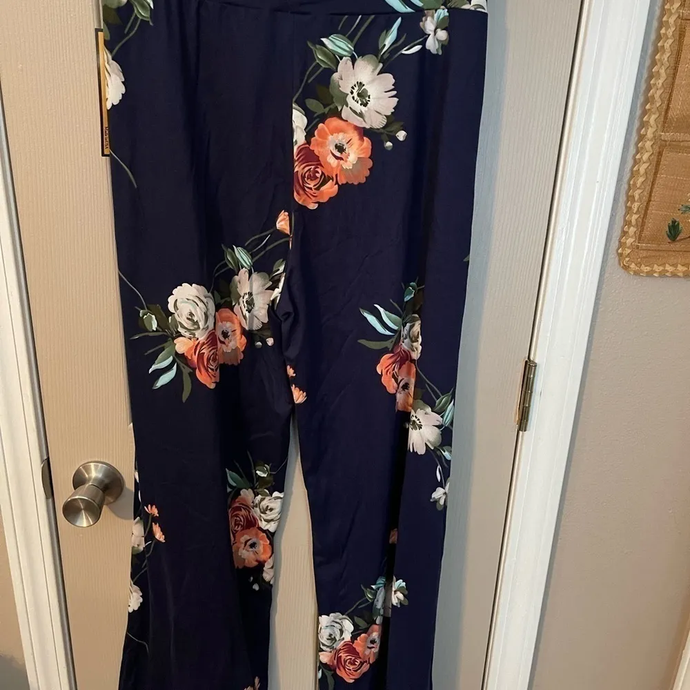 Elle Samani Nwt Floral Drawstring Palazzo Pants - Image 9