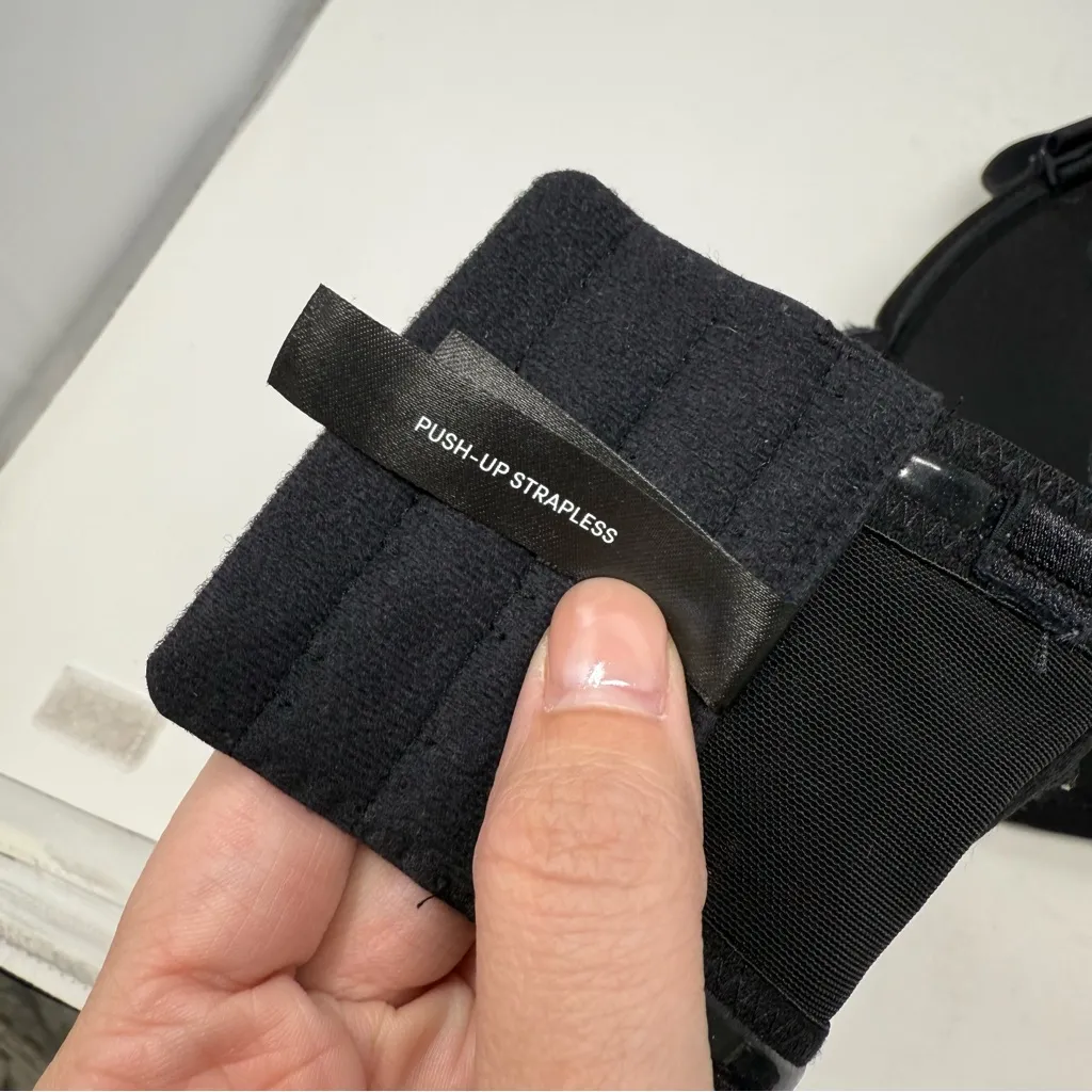 Torrid Black Lace Bombshell Everyday Strapless Push-Up Bra 38DDD - Image 11