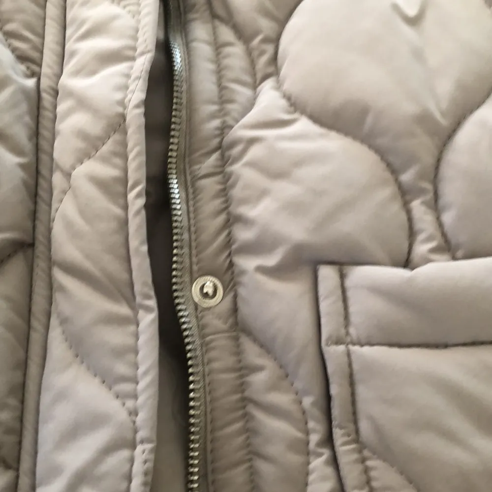 Forever New Oversized quilted light puffer jacket By  With Tag - Image 7