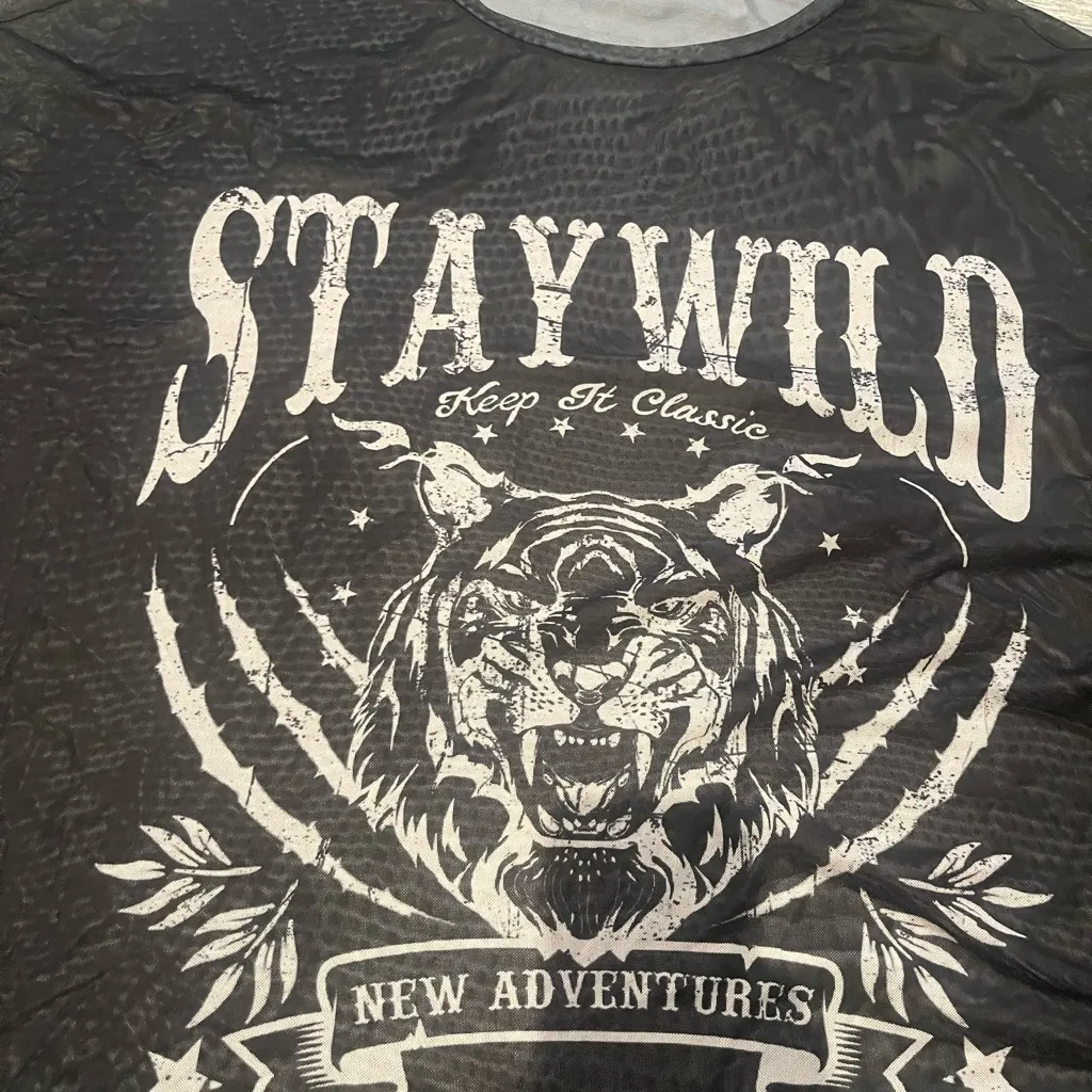 Women’s Black Round Neck Short Sleeves Stay Wild Black Graphic T - Image 4