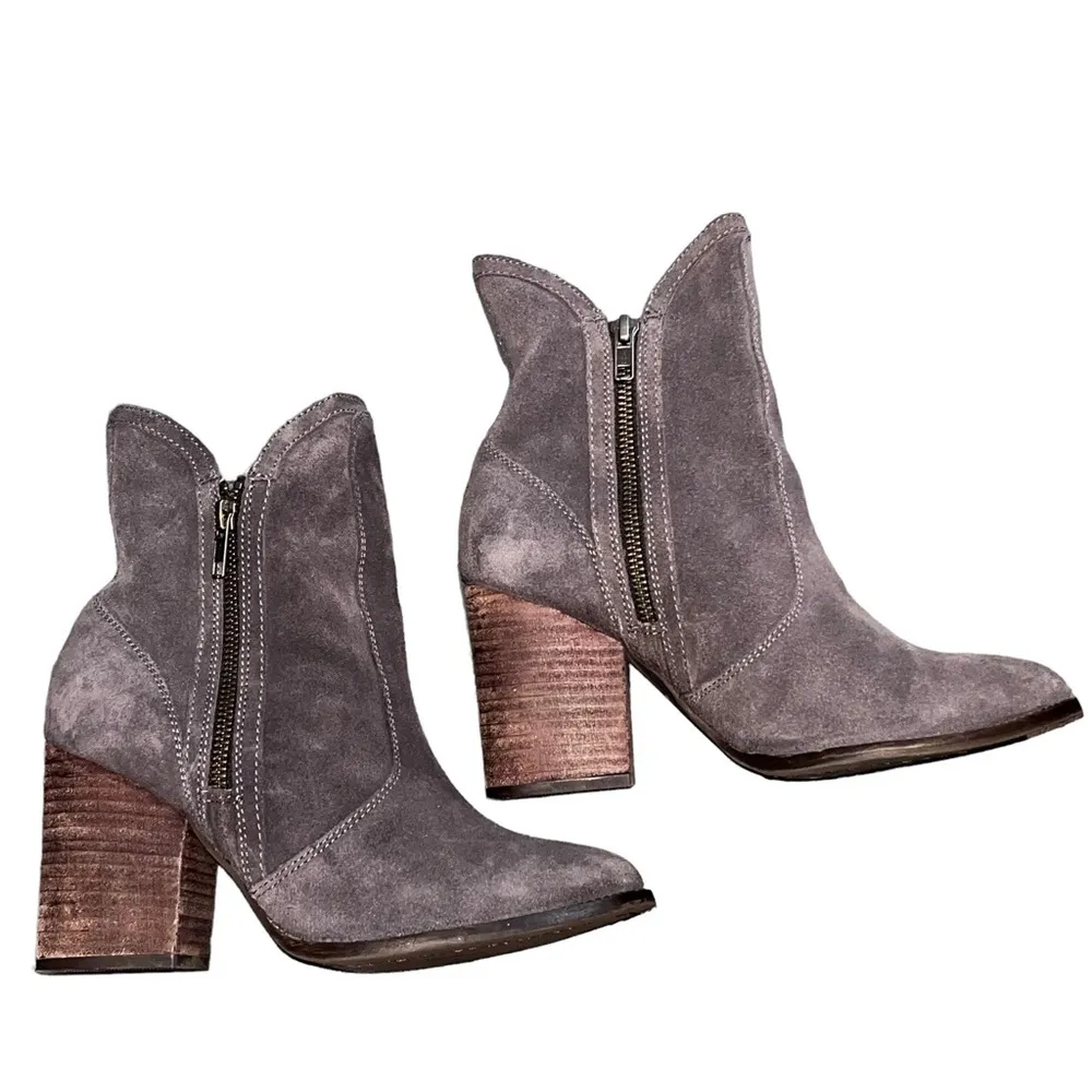 SEYCHELLES Gray Suede Zip Ankle Booties Boots size 7.5 - Image 6