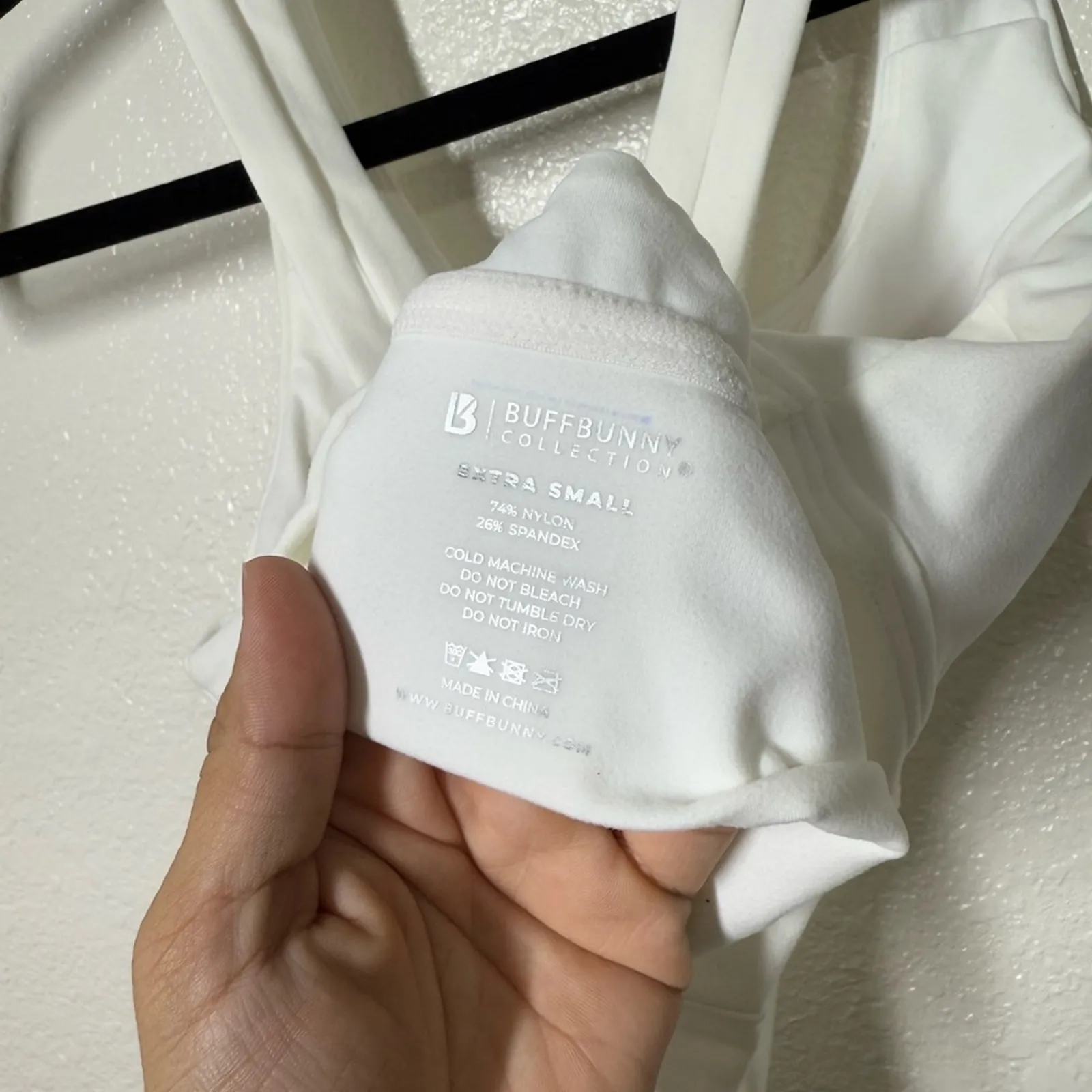 NWOT BuffBunny Rosa Sports Bra Size XS - Image 9