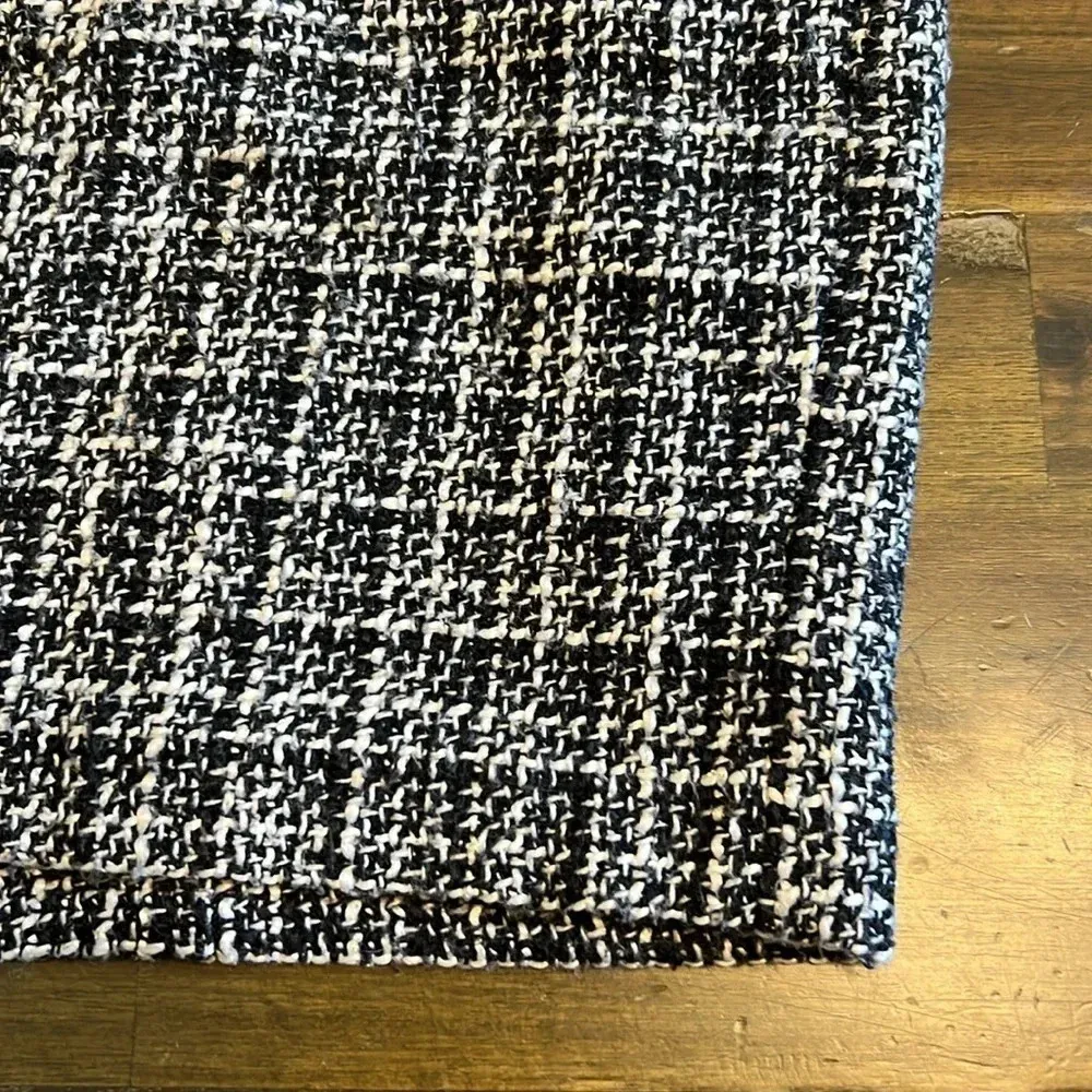 Boston Proper Tweed  Zippered Mini Skirt Glitter Andrea Behar Black White Gold - Image 2