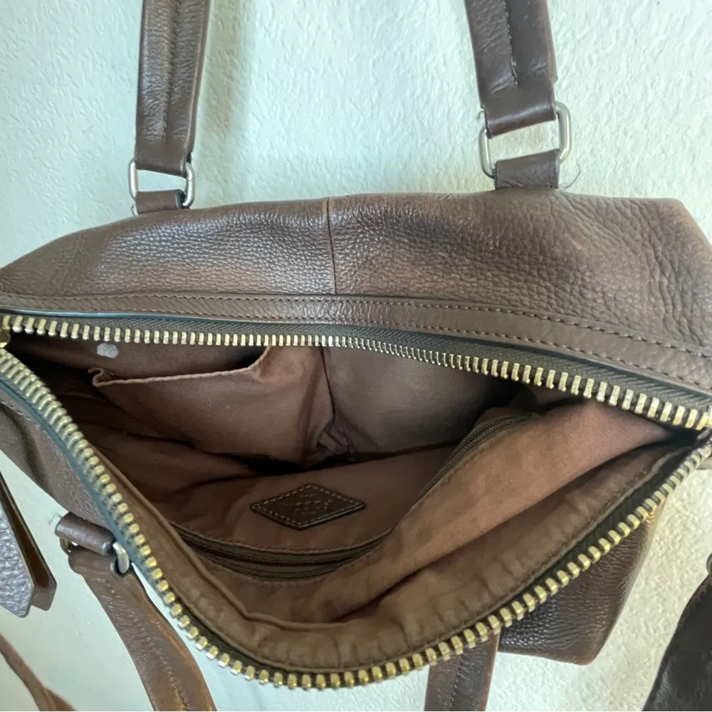 FOSSIL Purse brown leather key bag Zipper Closure - Image 8