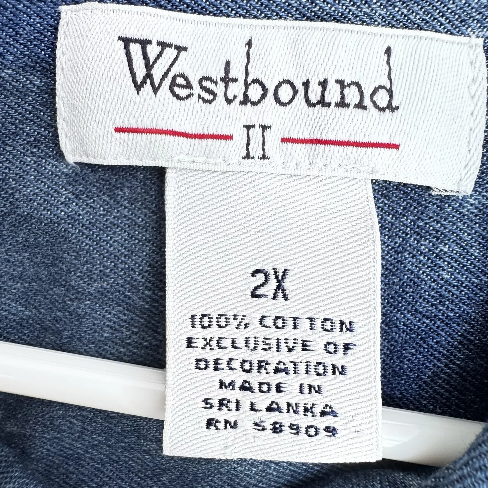 Westbound Women's 2X Blue Embroidered Compass Short Sleeve Button Front Top‎ - Image 2