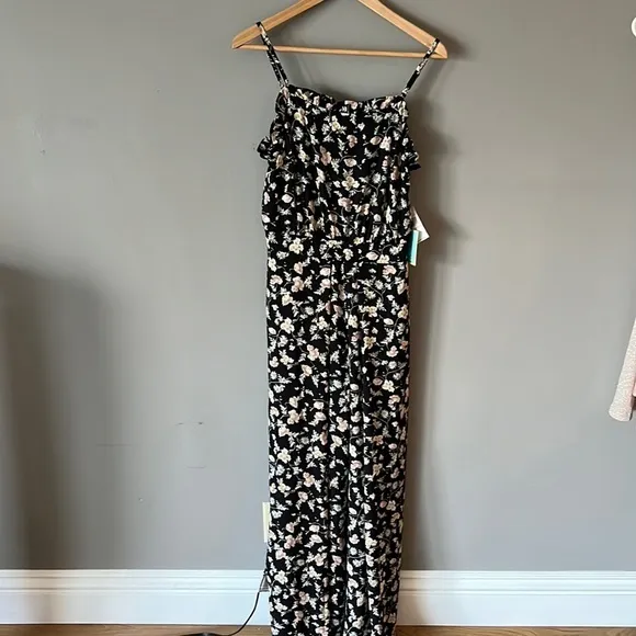 CeCe NWT  black floral jumpsuit size‎ 6 - Image 2