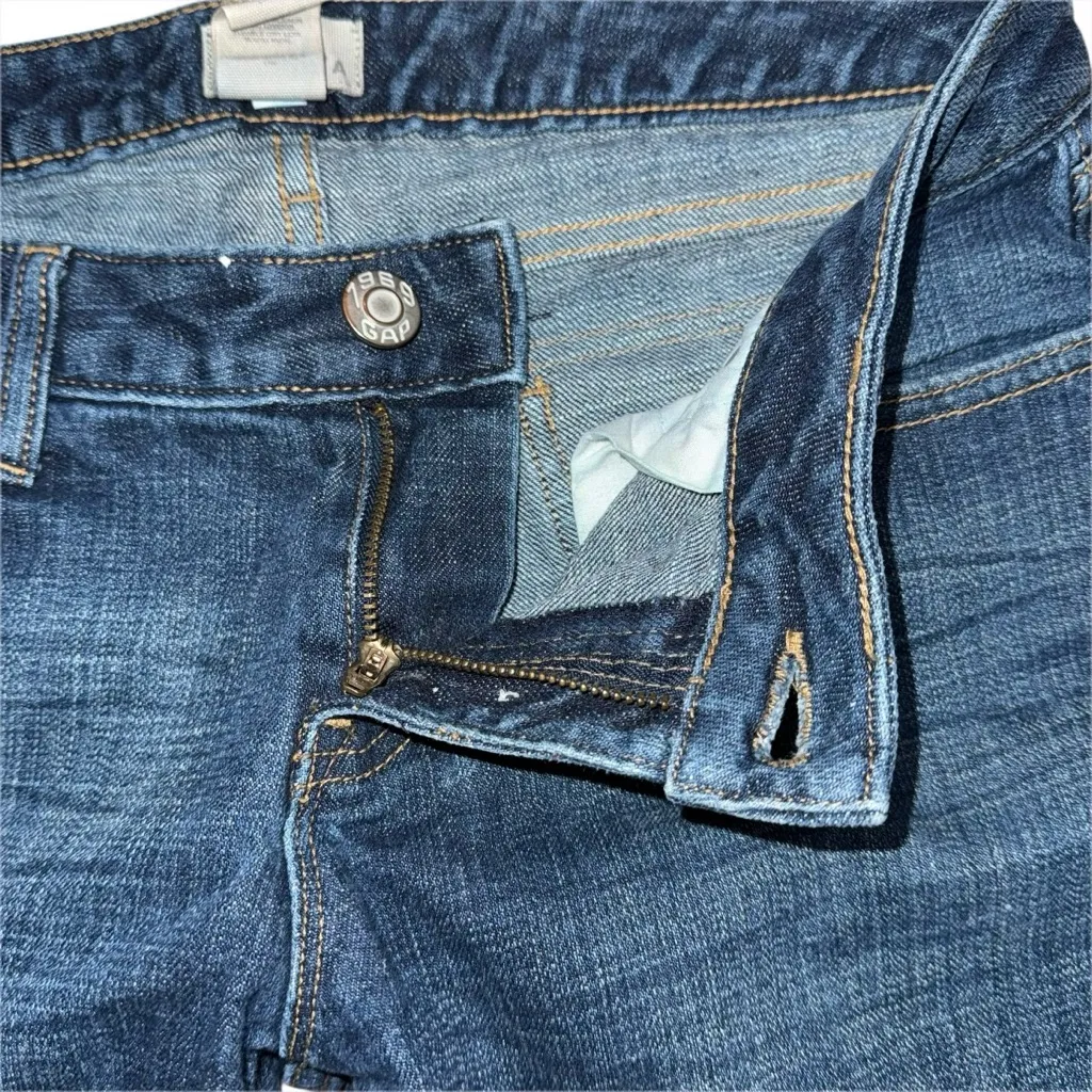 Gap Curvy Flare Jeans Womens 4 / 27 Low Rise Dark Wash Button Flap Pockets 28x29 - Image 4