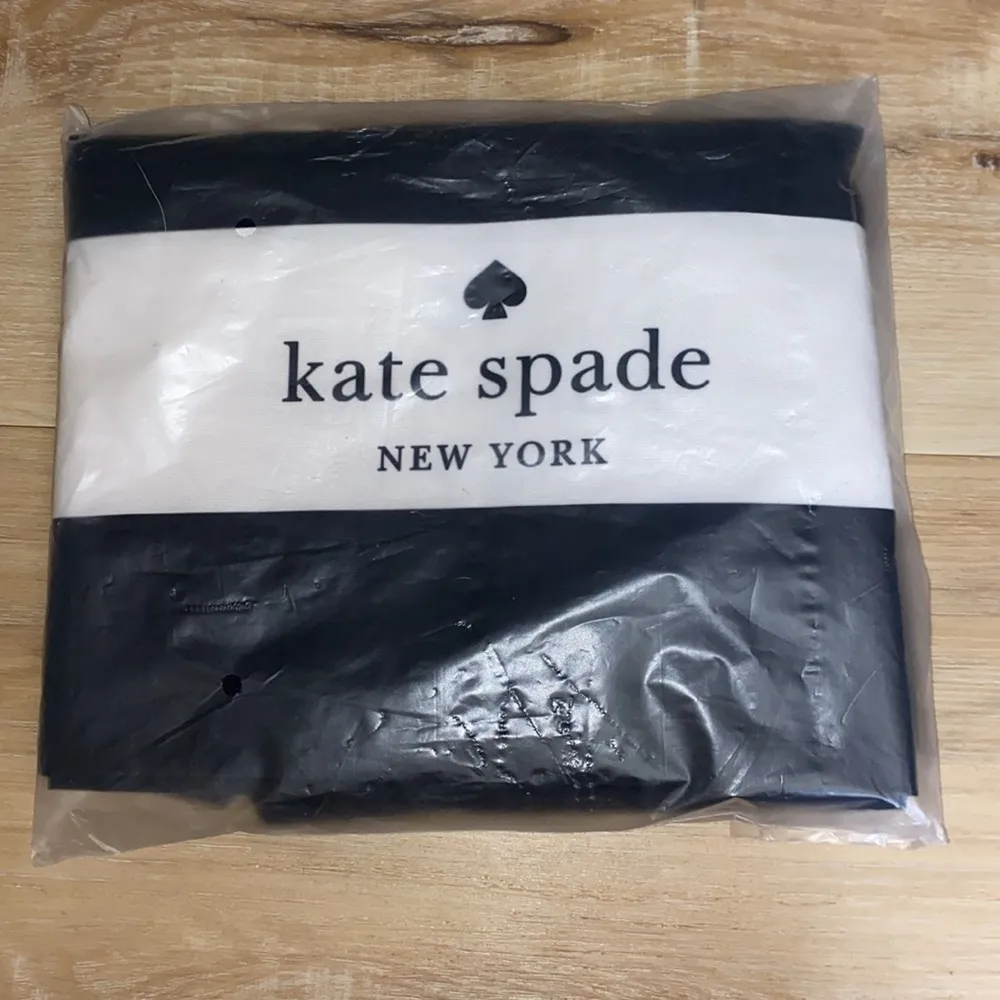 New Kate Spade Large Tote - Image 2