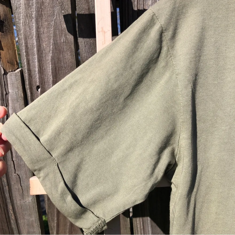 C & C california Leaf Print Boyfriend T Shirt NWT Small - Image 2