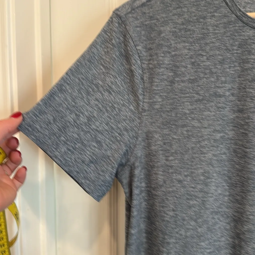 Outdoor Voices  short sleeve athletic tee - Image 4