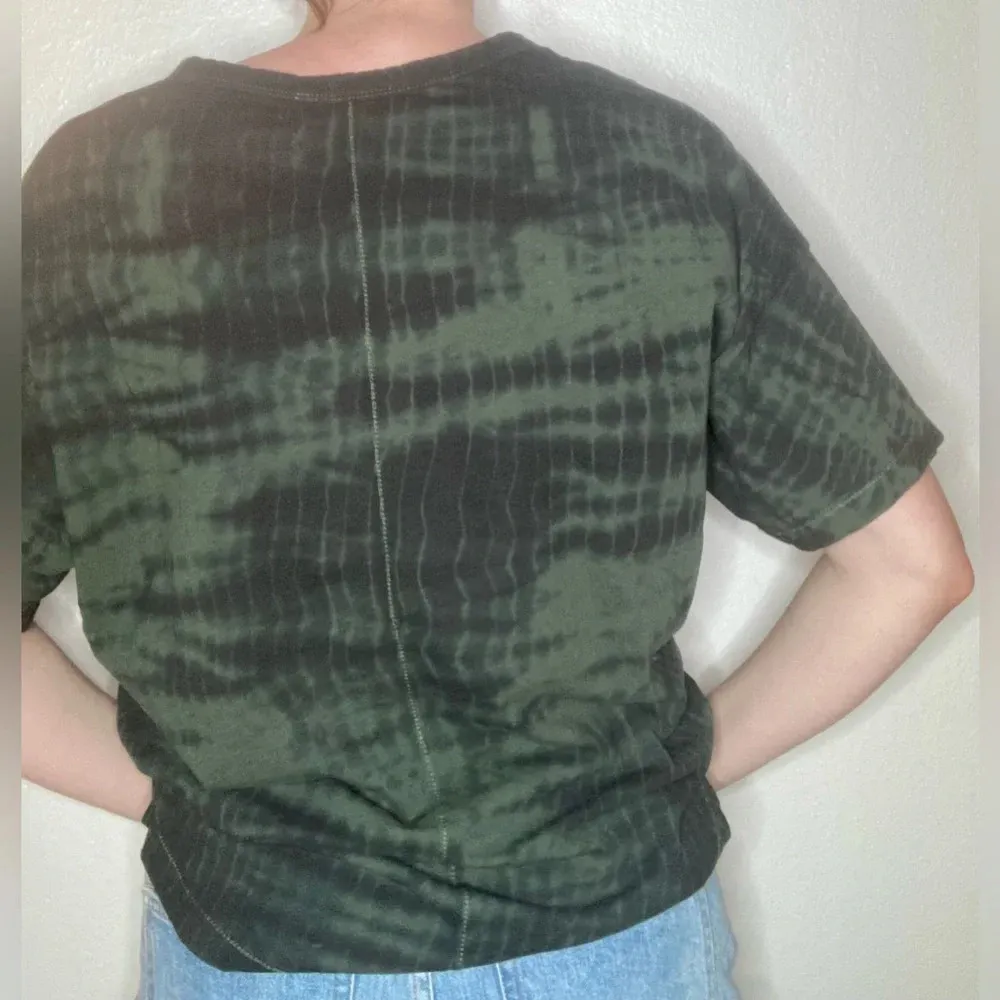Athleta Boxy Oversized Green Tie Dye Cropped Tee Size Medium - Image 2