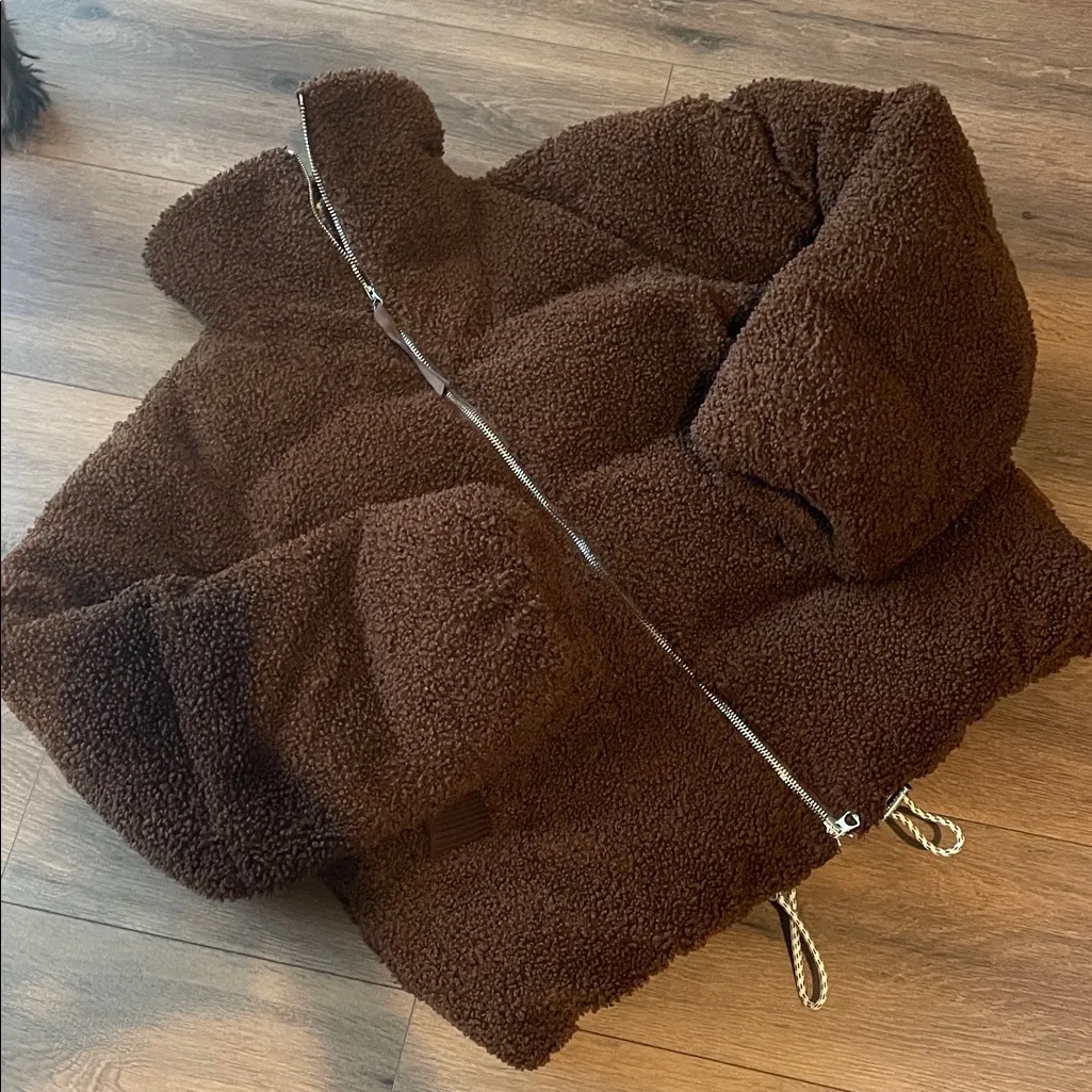 VARLEY Wilkins Sherpa Puffer Jacket - Image 5