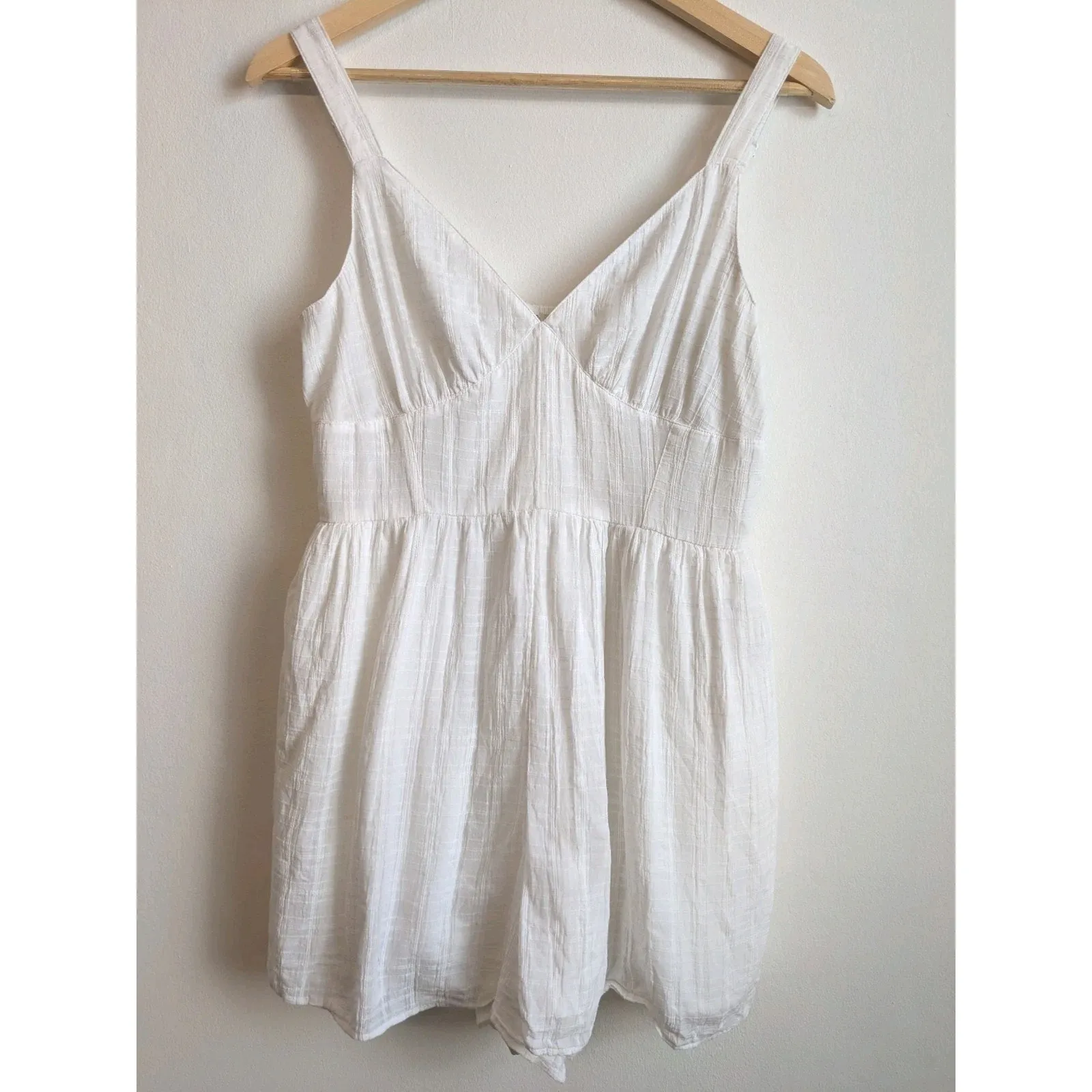 American Eagle Women's Romper Short Corset White Large - Image 2