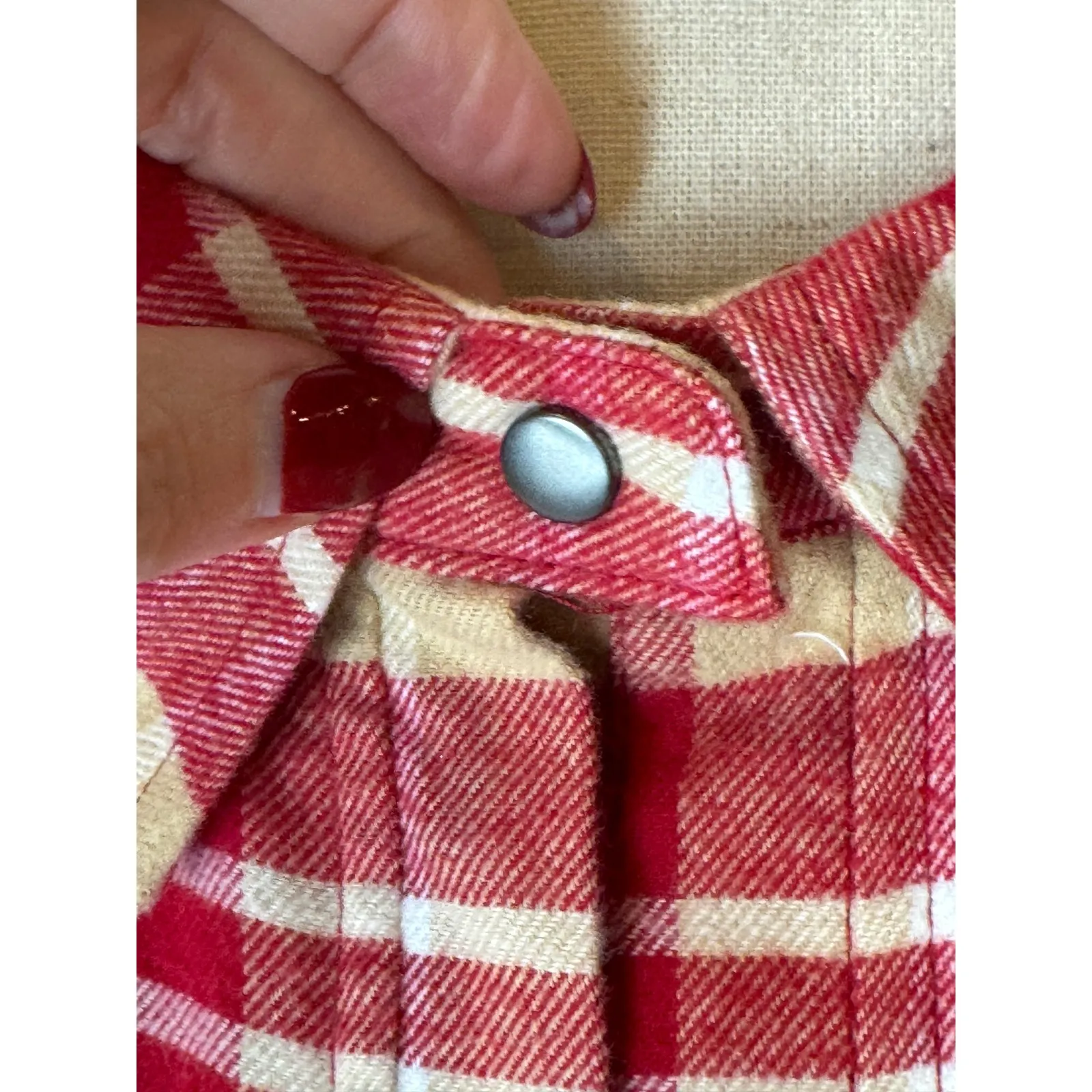 Tyler Boe Shirt Women Medium Red Tan Plaid Cotton Flannel Button Down Top Preppy - Image 7