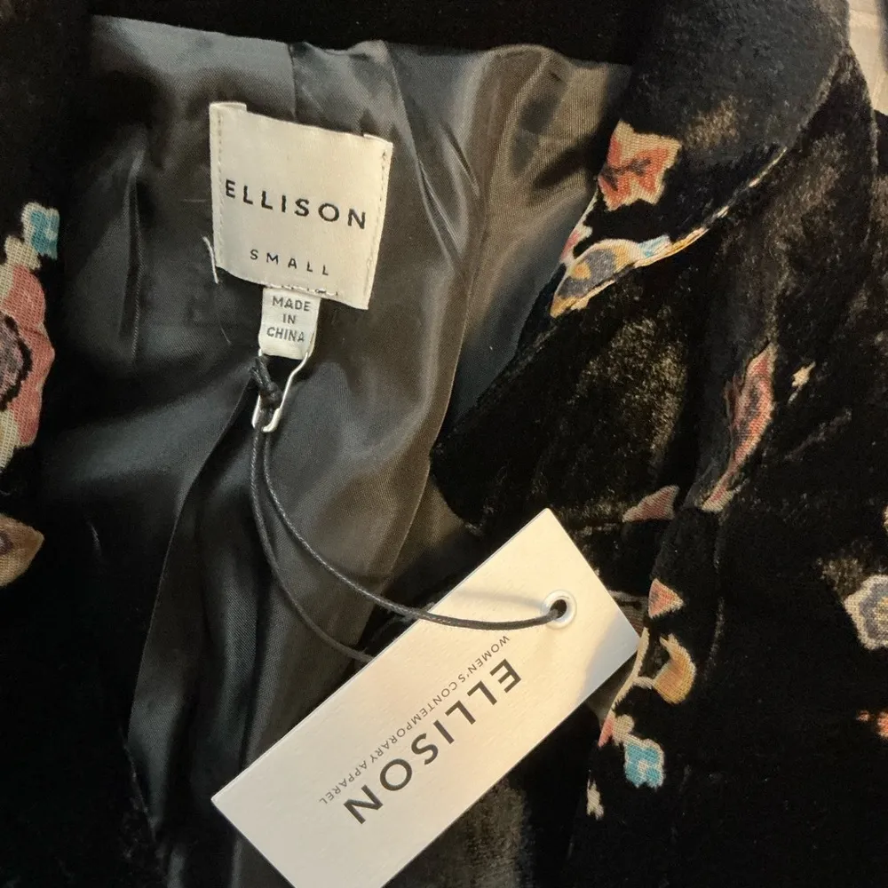 Ellison NWT velvety floral blazer - Image 2