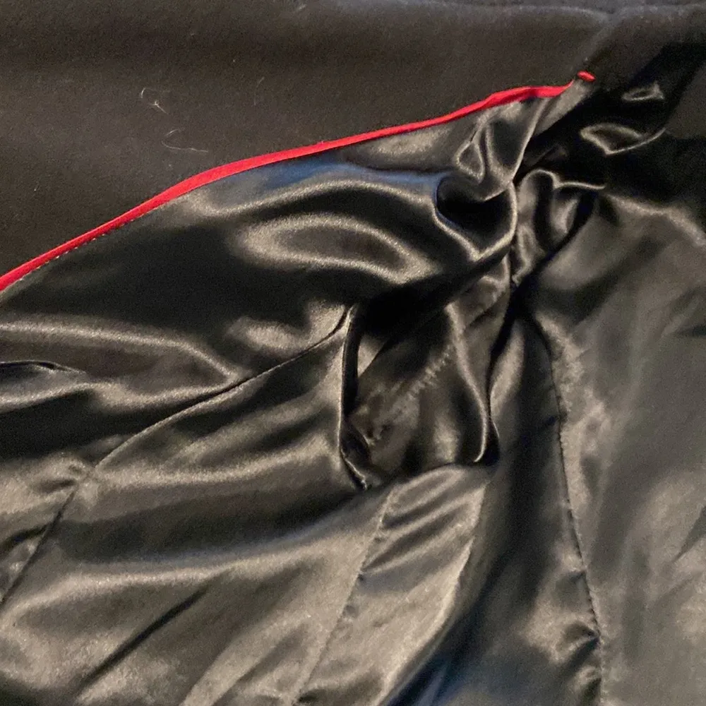 1 Madison Women’s Coat excellent condition long 36” waist 36” and bust 38/40” - Image 10