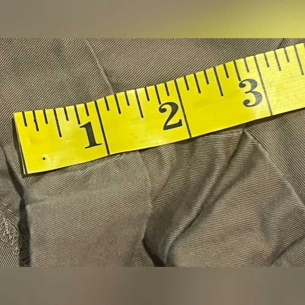 ZARA Basic Khaki Twill Shorts Size Small - Image 2