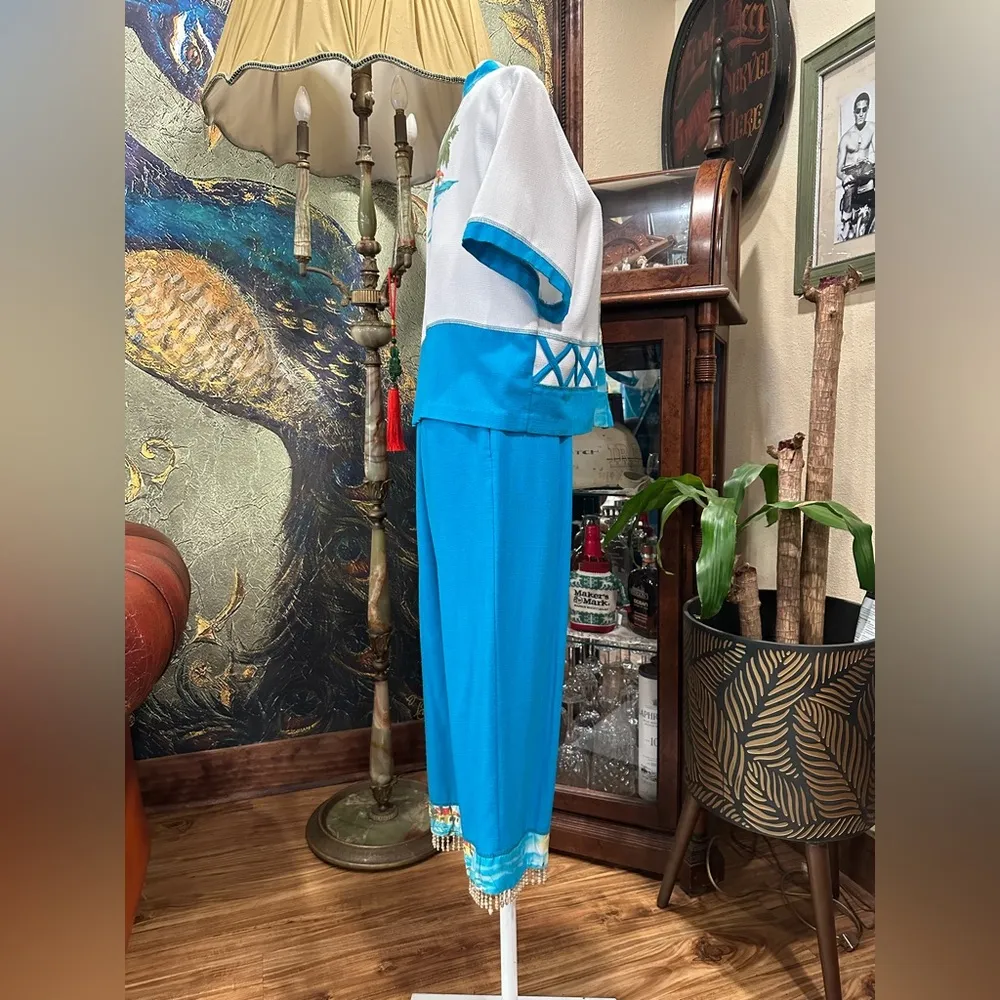 EUC NANCY BOLEN 3 pice outfit with Relaxed Fit and Turquoise & woods Accents Blue Size L - Image 5