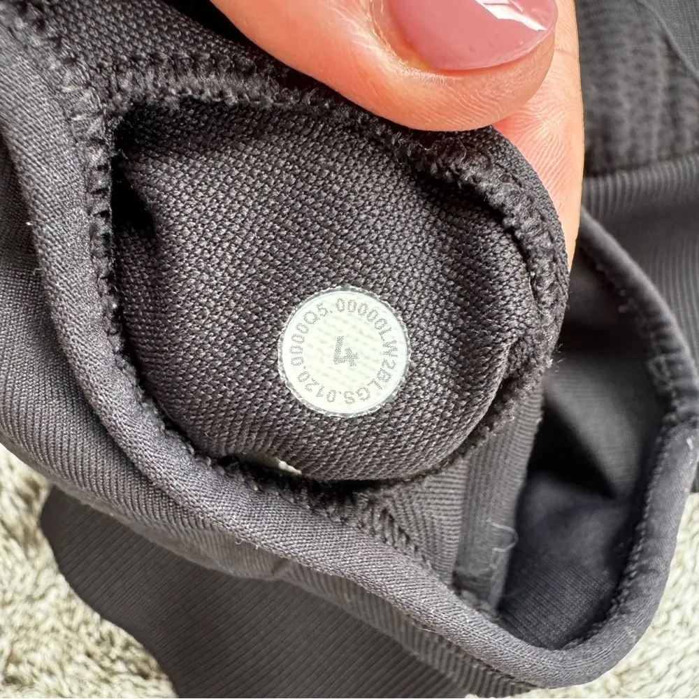 Lululemon Ebb To Train Bra Sz 4 - Image 7