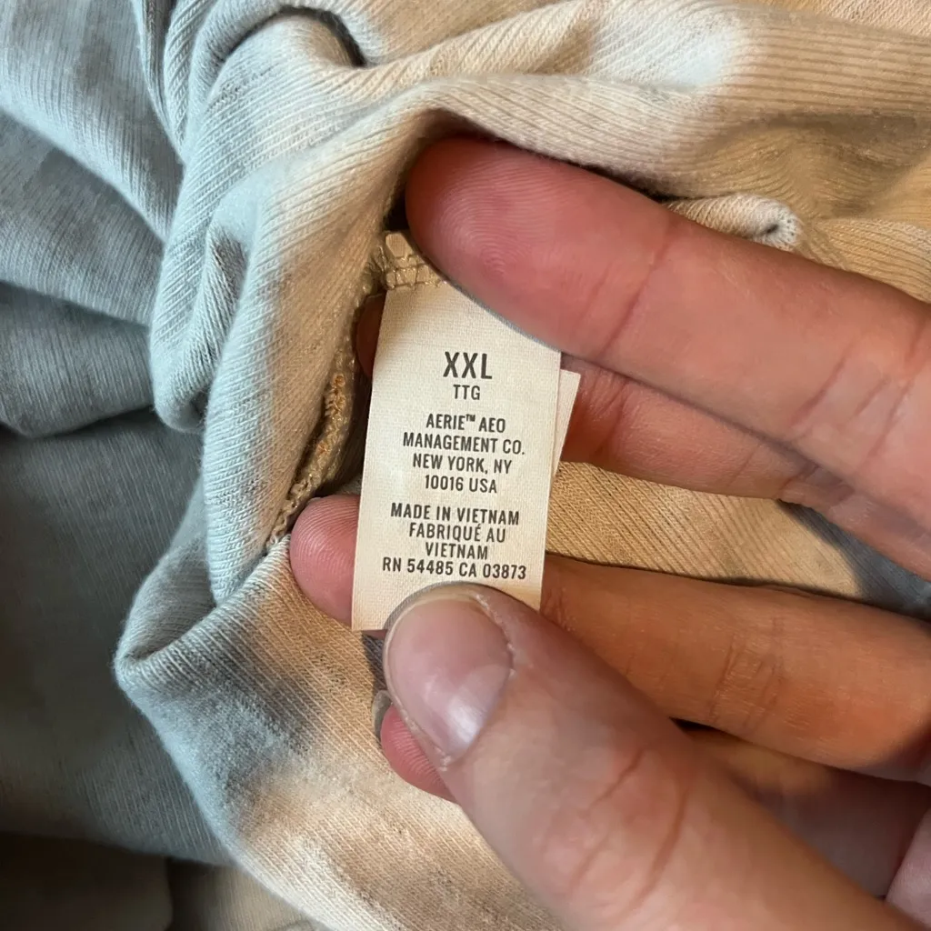 Aerie tank top size small, floral pattern shades of orange+green - Image 4