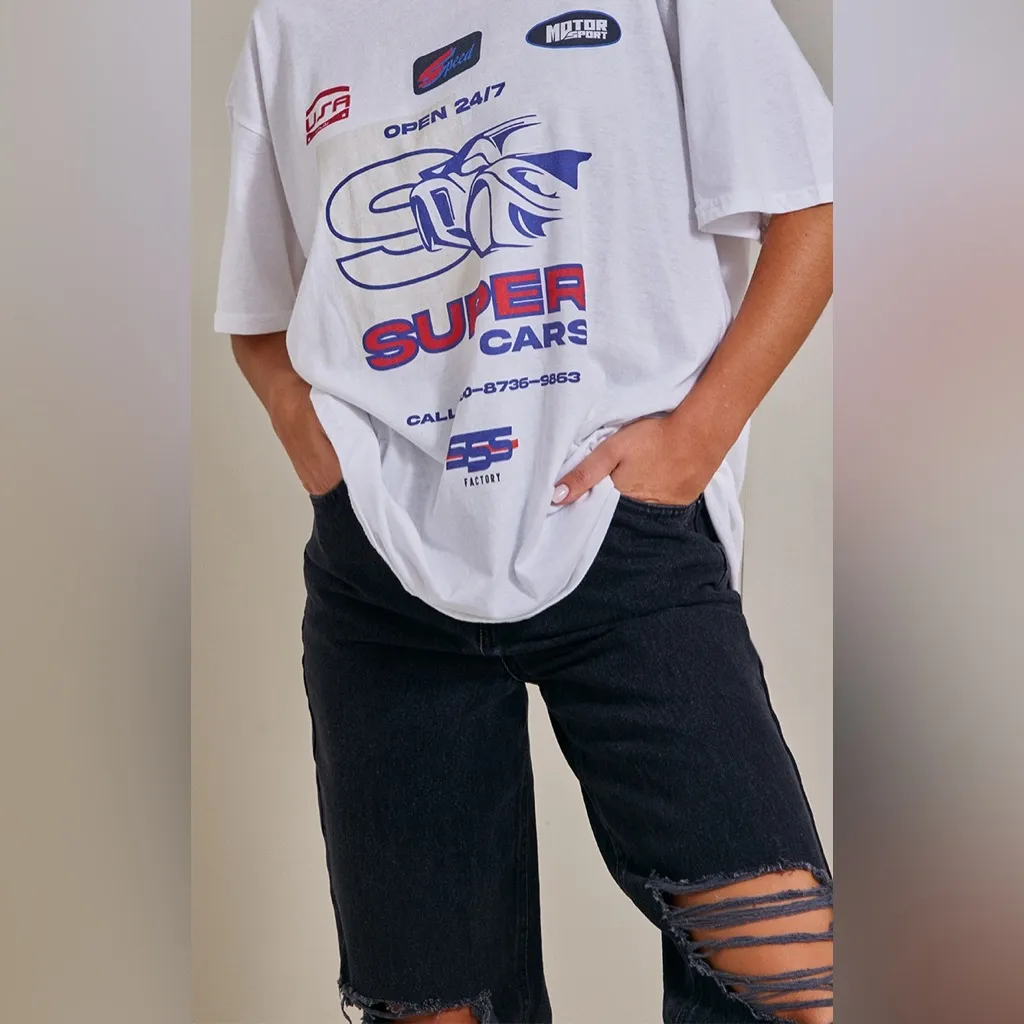 PrettyLittleThing Ripped Knee Distressed Mom Jeans in Washed Black Size 8 - Image 3