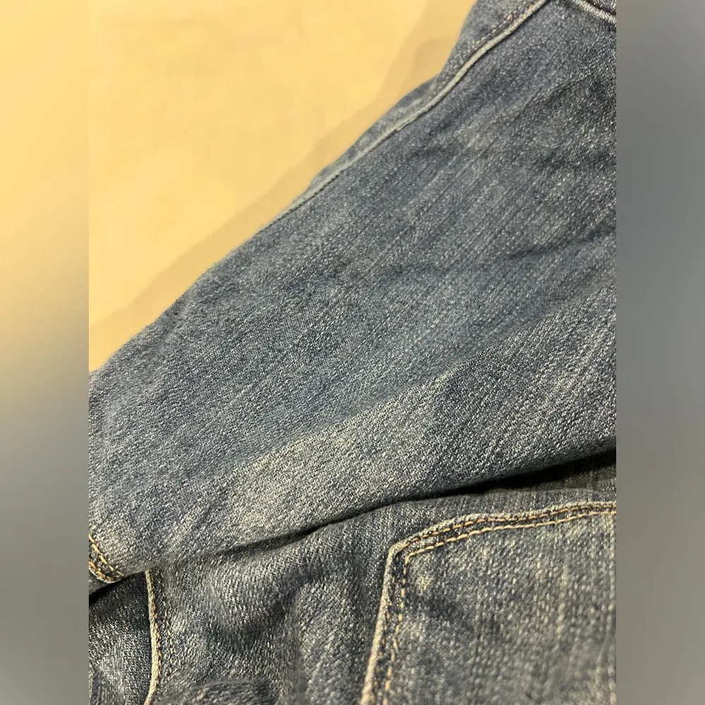 White House Black Market Jean Denim Shorts Size 12 - Image 8