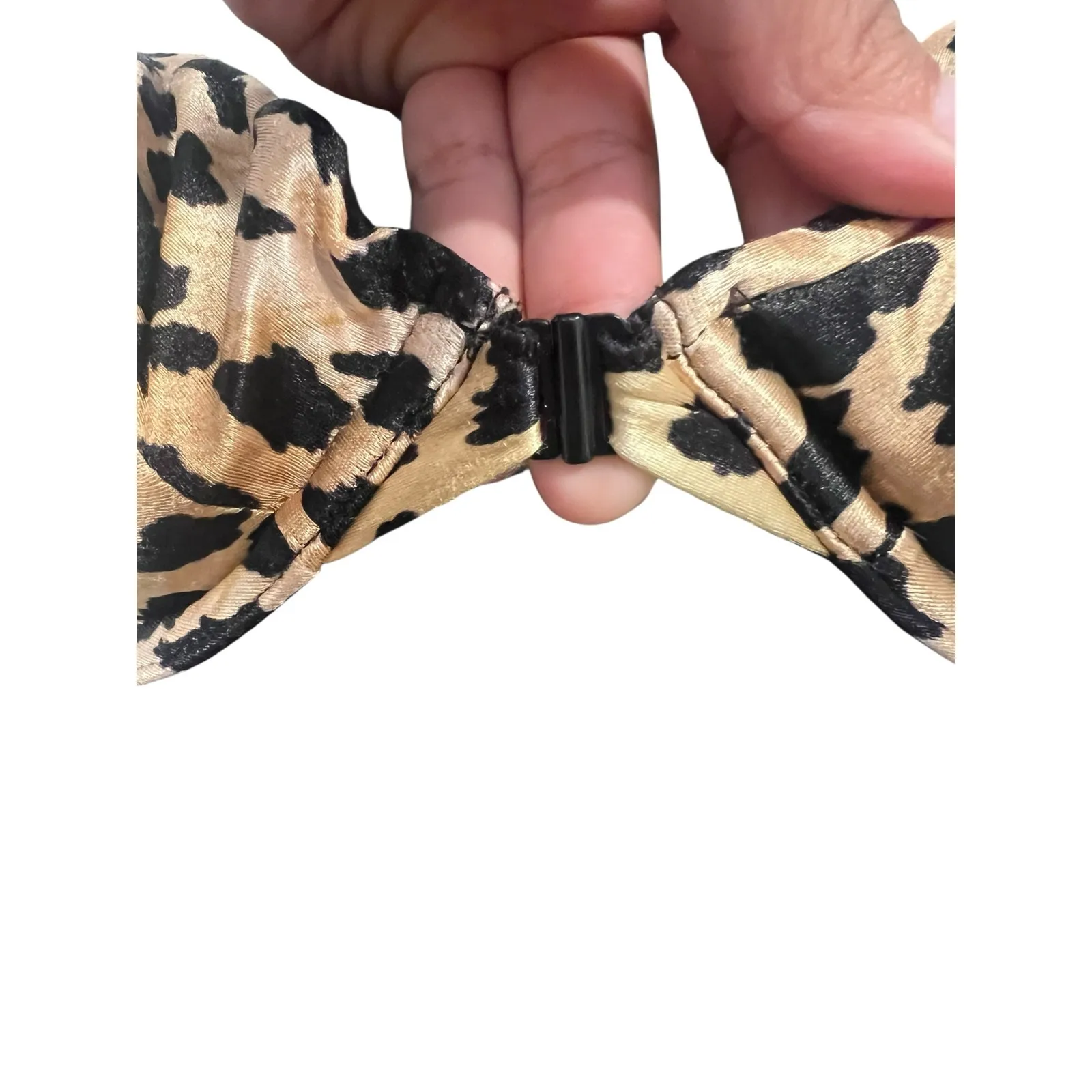 Vintage Victorias Secret Cheetah velour Bra 34B - Image 3