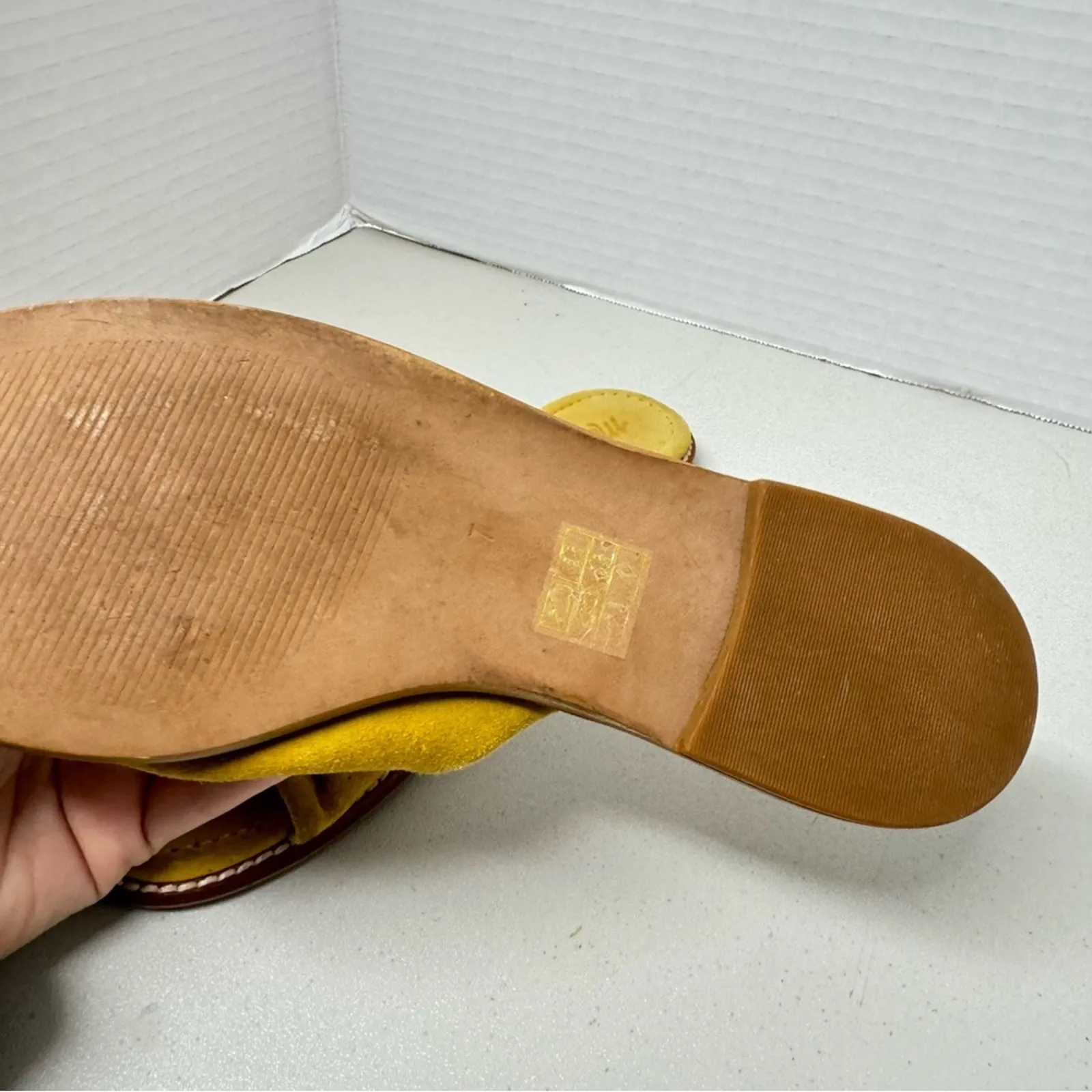 Madewell Mustard Yellow Suede Leather Bow Flats Womens 7 Sandals Slides Beach - Image 4