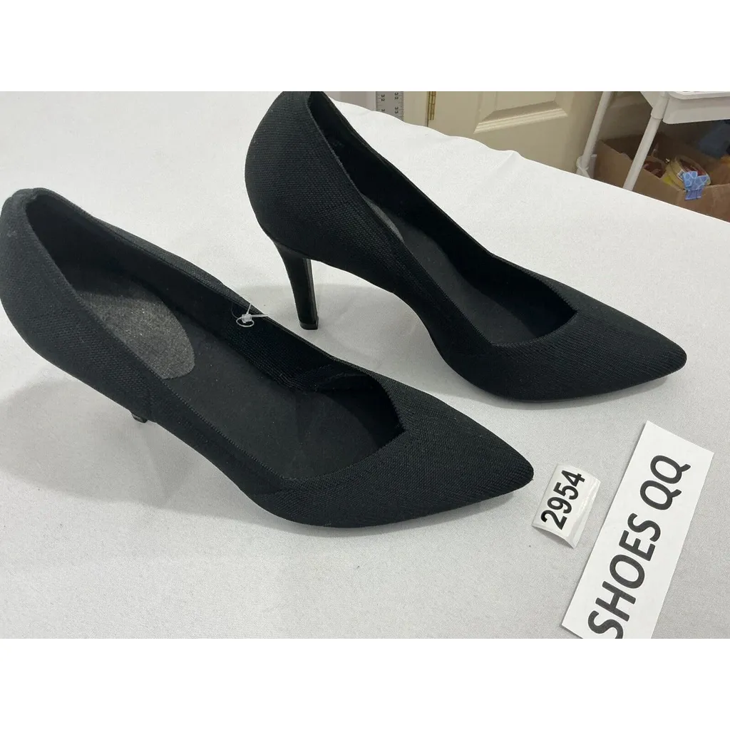 Womans Mia Byanka 9 M Black Fabric Pointed Toe Stiletto Pumps - Image 2