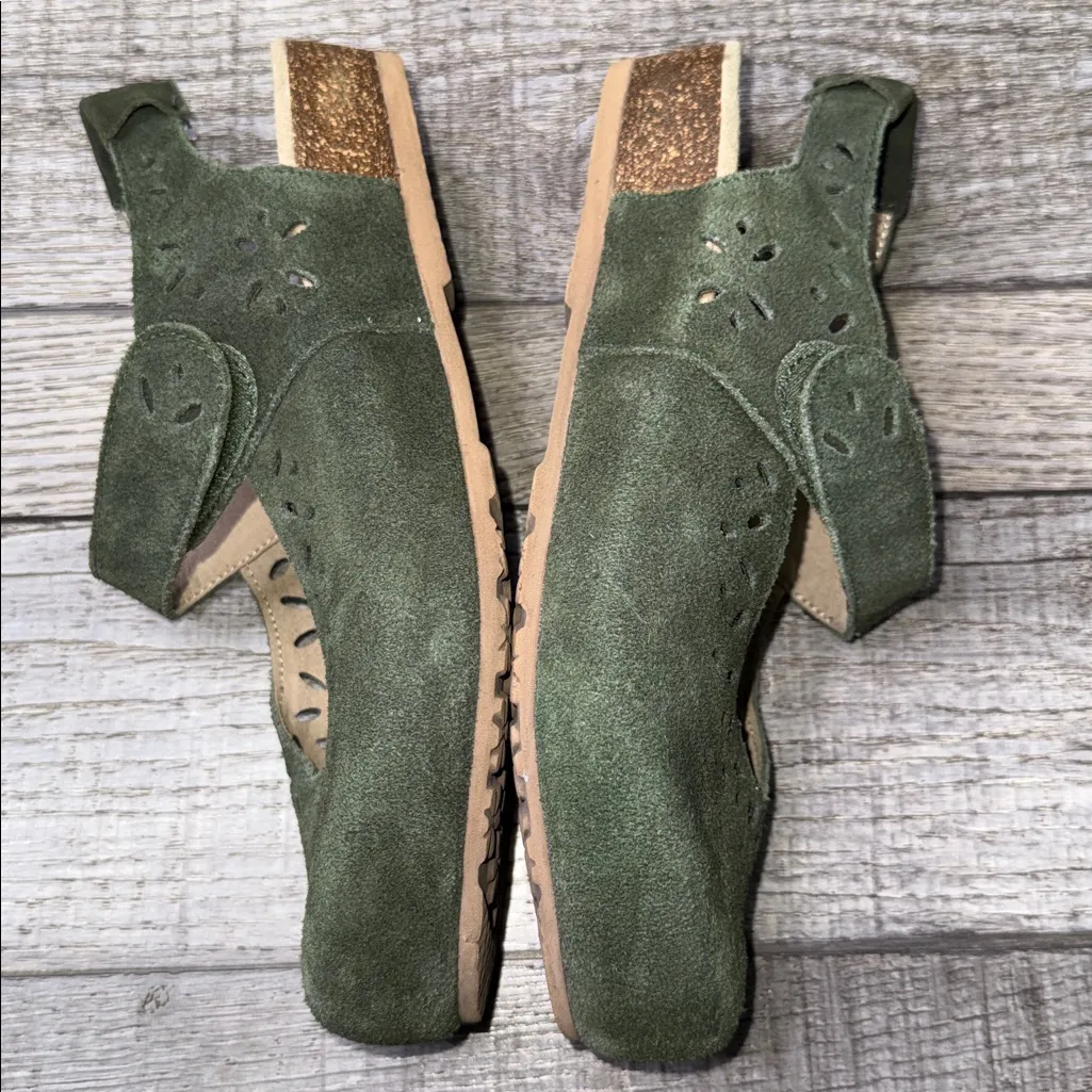 Aetrex Cheryl Mary Jane Olive Suede Women's Clogs Mule - Image 6