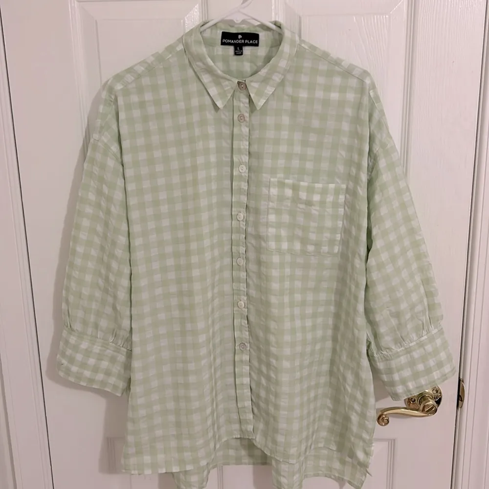 Tuckernuck Pomander Place Green Gingham Plaid Adair Button Down Top Size Large - Image 4