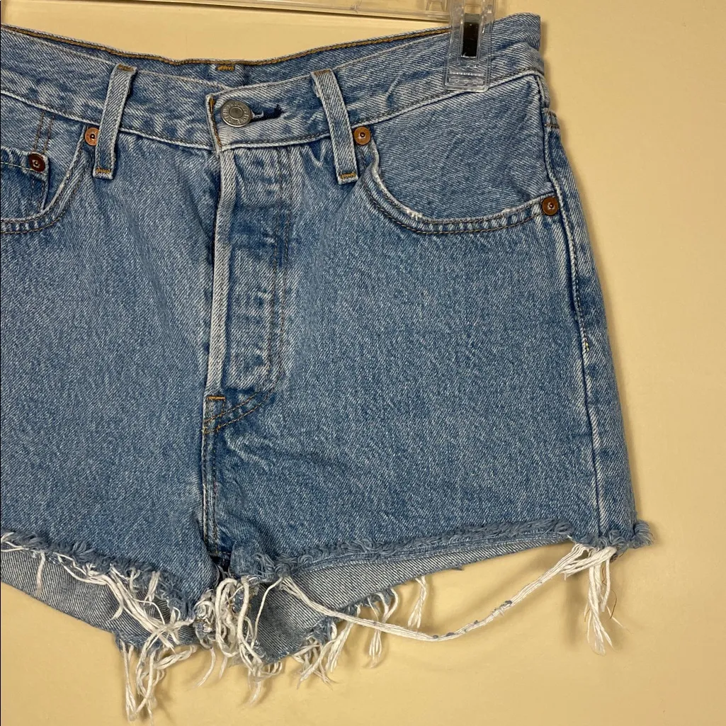 Levi’s Premium Women’s 501 Distressed Raw Hem Light Wash Button-Fly Denim Shorts - Image 3