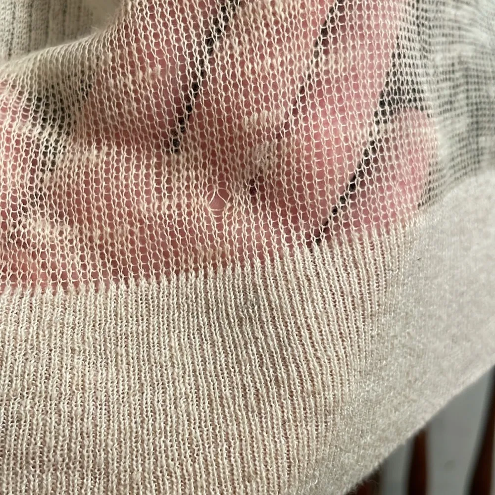 Anthropology/moth size medium, women’s knit, long sleeve, lightweight crewneck.‎ Tan - Image 5