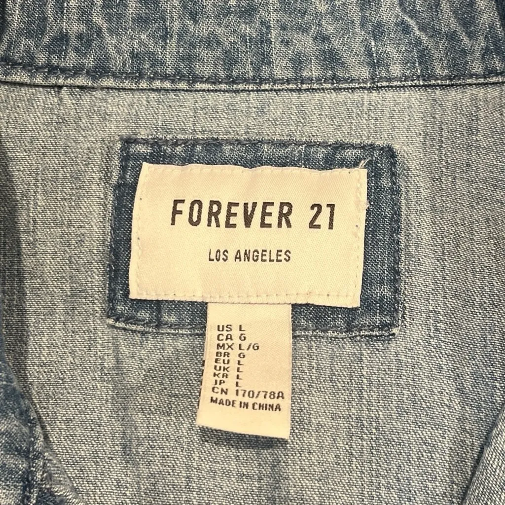 Forever 21 Light Wash Denim Button Up Short Jumper Romper L - Image 6