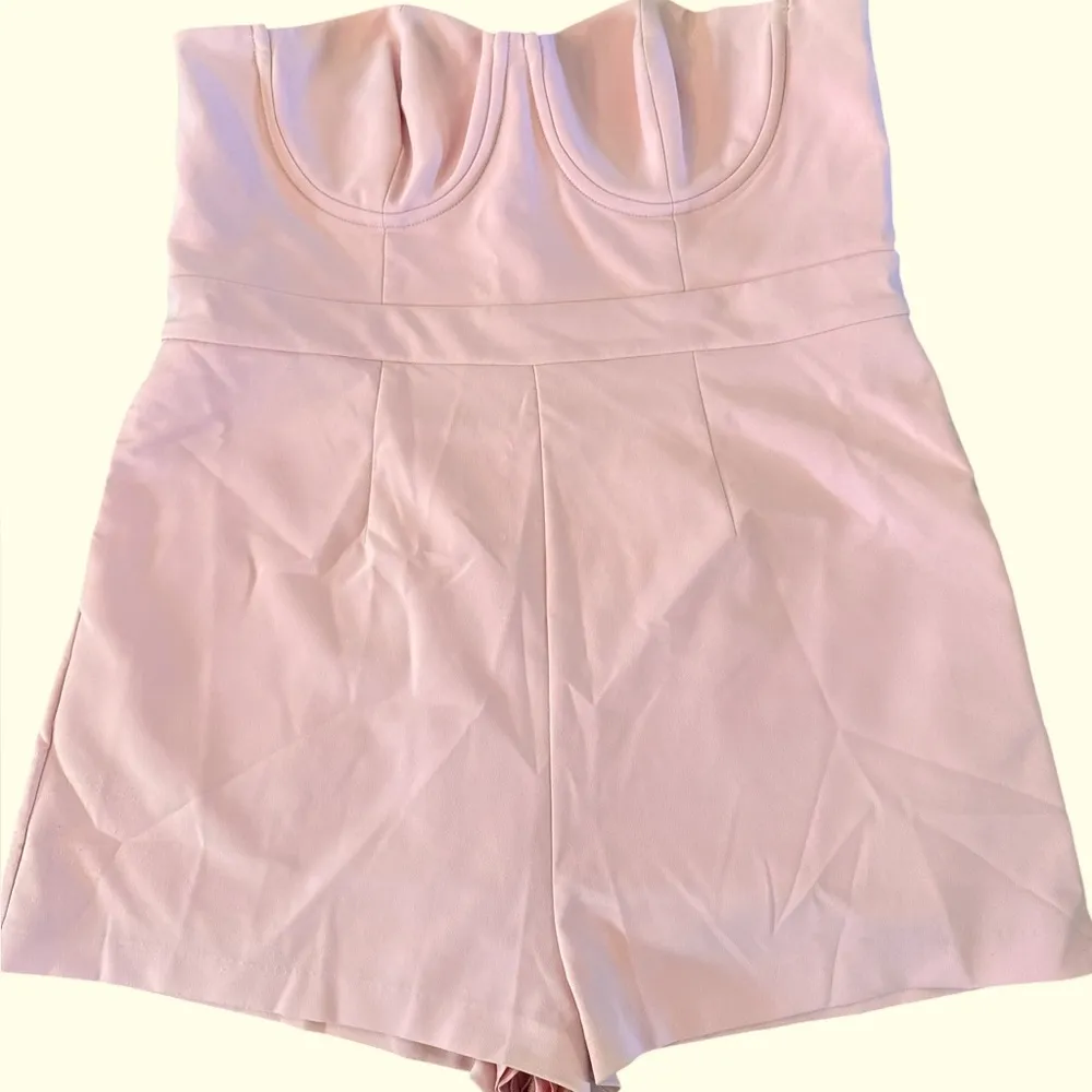 Michael Costello x REVOLVE Karina Strapless Romper Jumpsuit Light Pink Size XL - Image 3