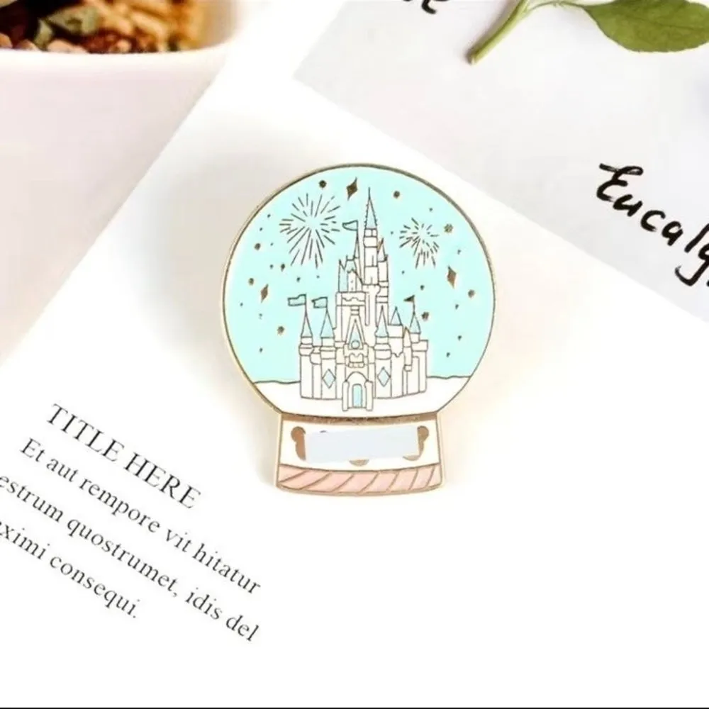 Disney world castle, snow globe pin - Image 5