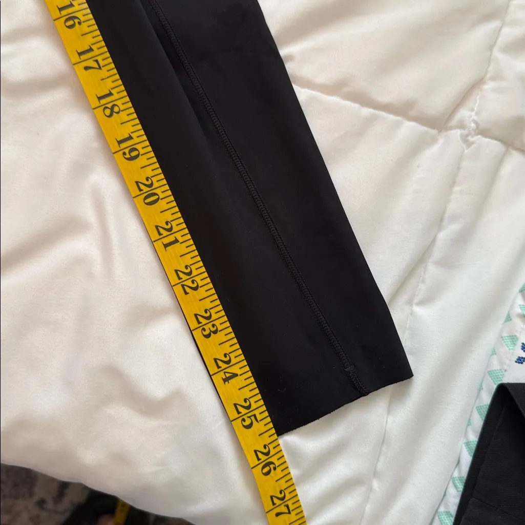 Lululemon Fast & Free 7/8 Tight II *Non-Reflective Nulux 25, Size 4 - Image 16