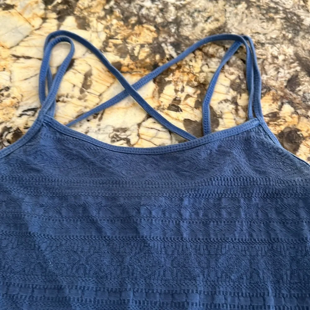 Patterned tank - Image 2