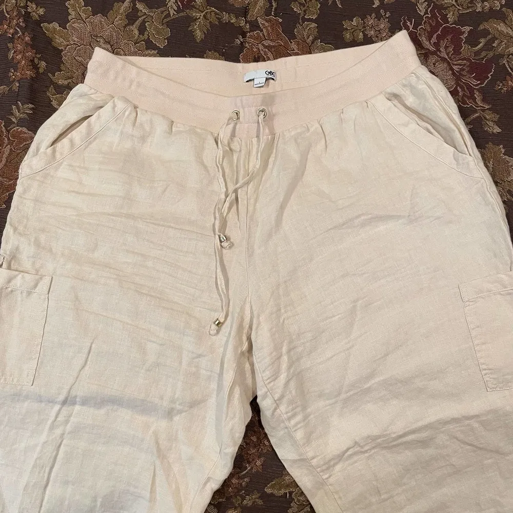 GBG Los Angeles 100% Linen Crop Jogger Pants size L Tan Cargo Size L - Image 7
